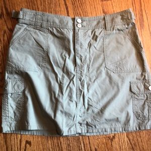 Skirt with shorts underneath (skort)